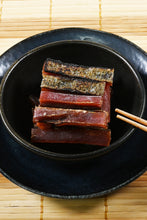 画像をギャラリービューアに読み込む, 【送料無料】つまみ蔵国産鮭とば 400g/500g 訳あり