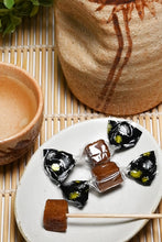 画像をギャラリービューアに読み込む, 【送料無料】つまみ蔵 濃厚ひとくちうにキューブ 100g