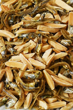 画像をギャラリービューアに読み込む, [ つまみ蔵 ] 小袋 フィッシュアーモンド 600g （約85袋〜100袋）[ カリカリ食感 こざかなアーモンド ] おつまみ 業務用 カルシウム おやつ 個包装 (酒のつまみ ワイン のお供に) 千成商会
