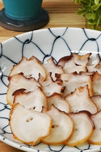 画像をギャラリービューアに読み込む, [ つまみ蔵 ] 北海道産 たこ足スライス 100g【北海道産のこだわり燻製”たこ足スライス”】 おやつ や お酒のつまみ タコ 珍味 つまみ おつまみギフト （ 酢だこ 刺し身 がお好みの方にもおすすめのおつまみ ） 千成商会
