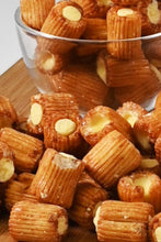 画像をギャラリービューアに読み込む, [ つまみ蔵 公式]チーズあられ 700g「容器入りで保存にも便利な 米菓 チーズ おつまみ 」 あられ や おかき の おやつ 好きなの方に( 業務用 大容量 お菓子 ) 千成商会
