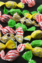 画像をギャラリービューアに読み込む, [ つまみ蔵 公式]4種のソフト 昆布 キャンディミックス1kg「 個包装 で便利な北海道産の 昆布飴 」 ソフトキャンディ 駄菓子 珍味 お菓子 ( 業務用 大容量 ) おやつ や おつまみ に 千成商会
