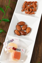 画像をギャラリービューアに読み込む, [ つまみ蔵 公式 ] おつまみ ギフト ミニボトル3本 セット 「 珍味 詰め合わせ ( 鮭 チーズ ・ 飴がけ アーモンド ・ パスタスナック )」 酒のつまみ ナッツ類 千成商会
