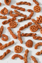 画像をギャラリービューアに読み込む, [ つまみ蔵 公式 ] おつまみ ギフト ミニボトル3本 セット 「 珍味 詰め合わせ ( 鮭 チーズ ・ 飴がけ アーモンド ・ パスタスナック )」 酒のつまみ ナッツ類 千成商会
